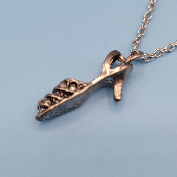 🔥 Cinderella Magic🏰 compact necklace Tiara barrette eyelashes - Picture 3 of 12